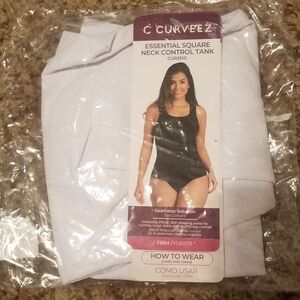 NWT CurvEEZ White Neck Control Tank Size Large
